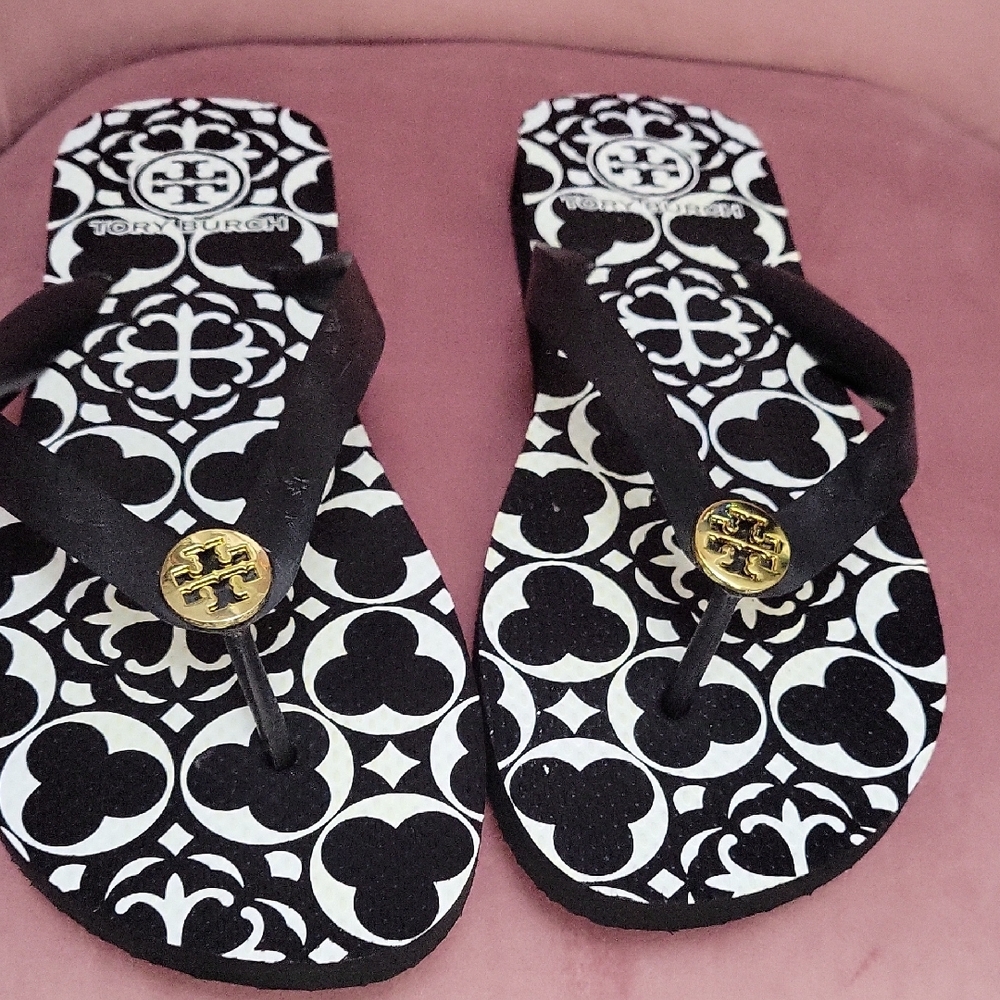 Tory Burch Black and White Patterned Sandals SZ 9